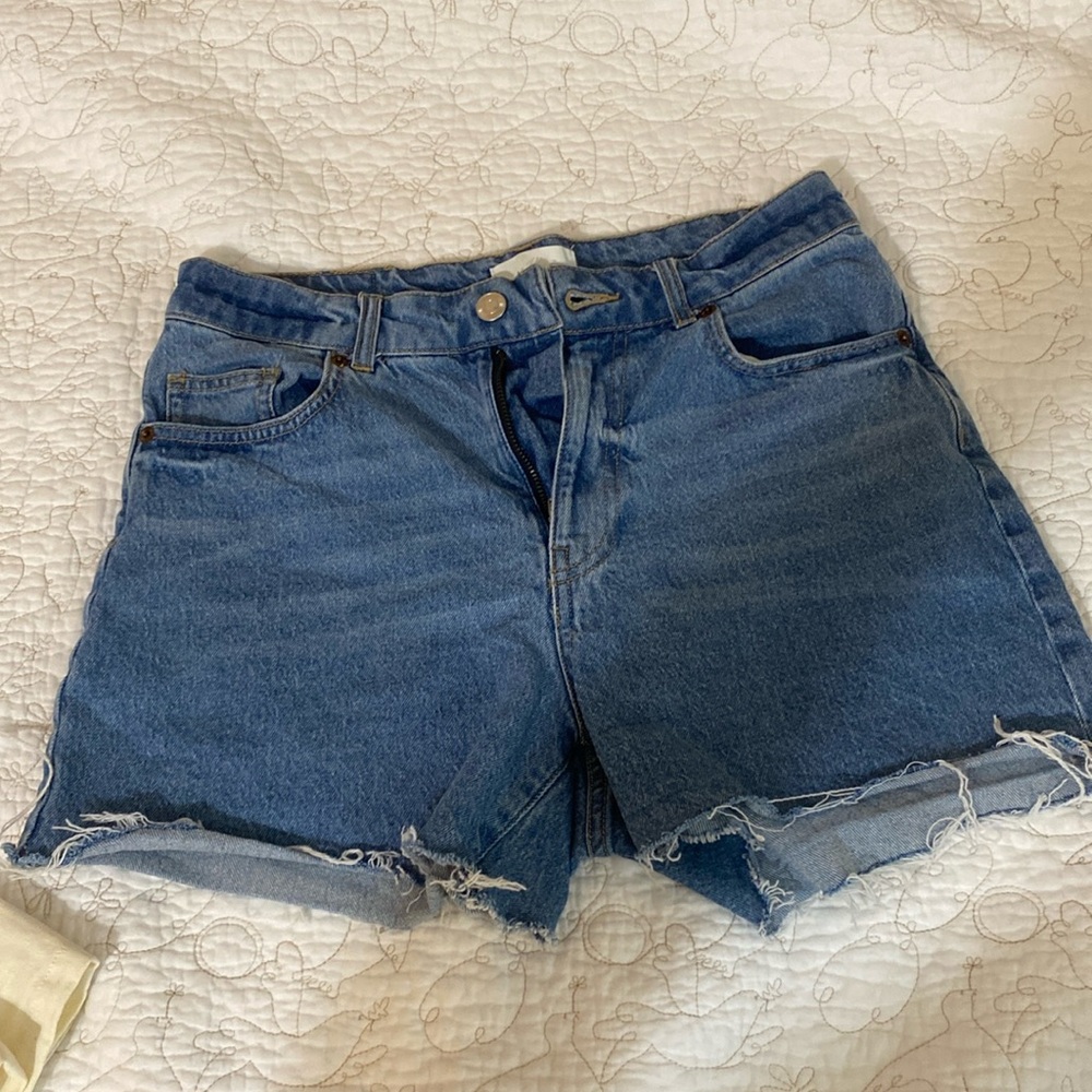 High waisted jeans shorts
